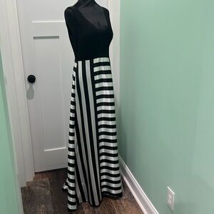 Betsy & Adam back and white striped maxi dress. Size 10 made in the USA.